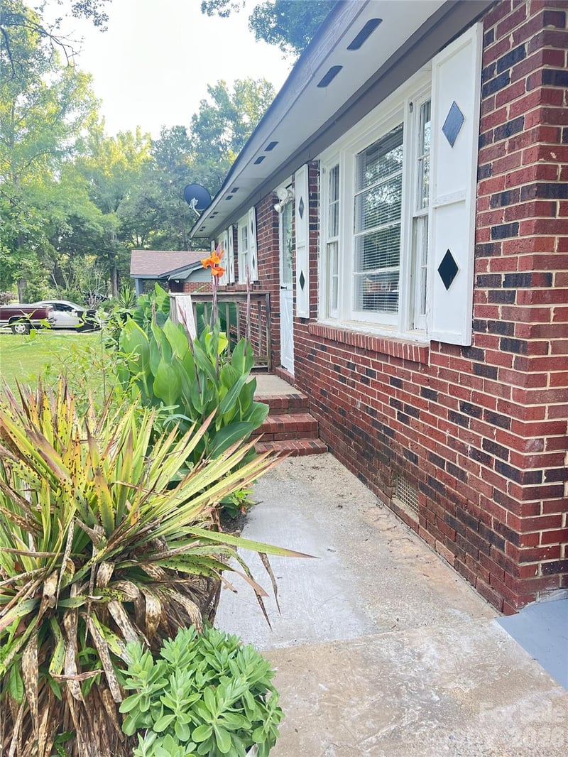 1174 Stanley Dr, Rock Hill, SC 29730