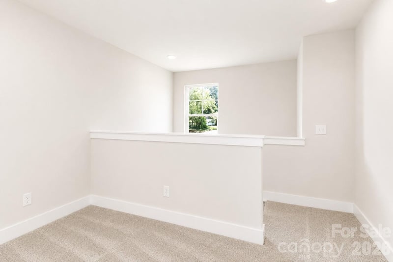 102 Sixth Ave, Hildebran, NC 28602