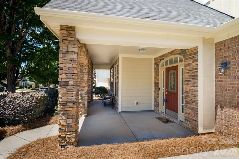8929 Carneros Creek Rd, Charlotte, NC 28214