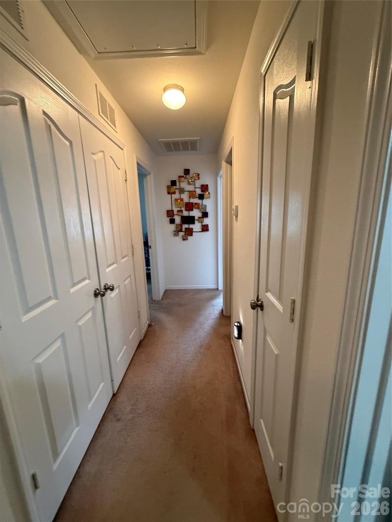 9424 Quilting Bee Ln, Charlotte, NC 28216