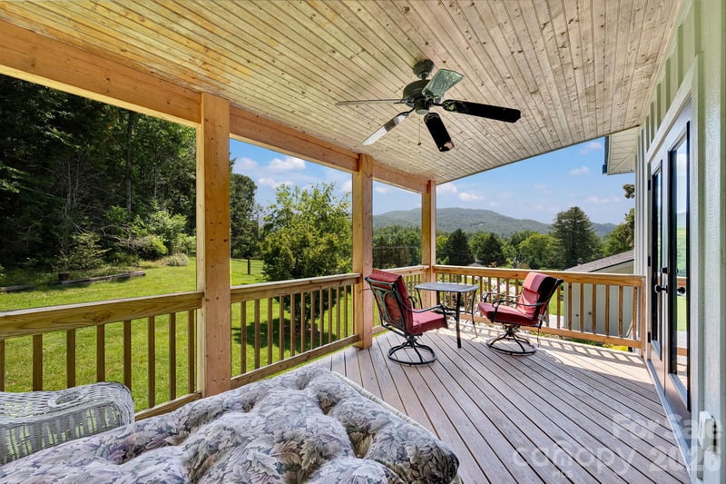 23 Lindsey Loop Rd, Fletcher, NC 28732