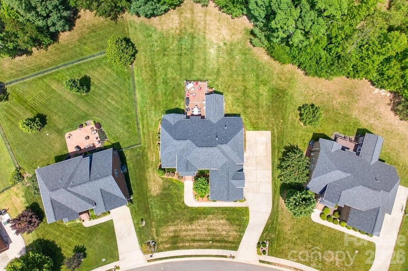 5633 Old Town Ln, Gastonia, NC 28056
