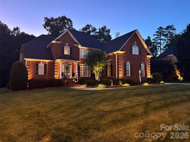 5633 Old Town Ln, Gastonia, NC 28056