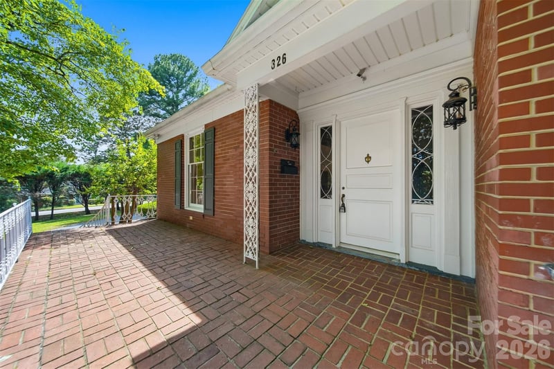 826 College Ave, Newton, NC 28658