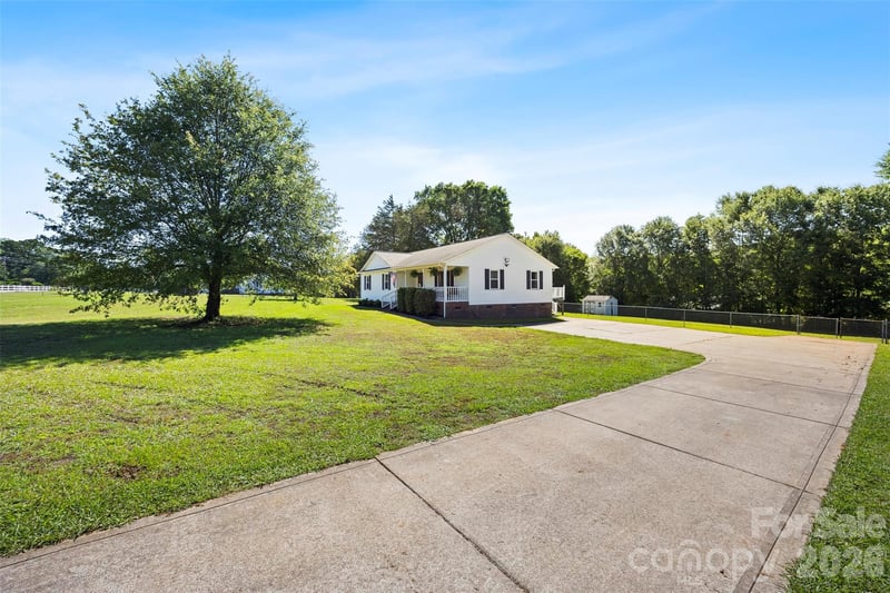 2600 Filbert Hw, Clover, SC 29710