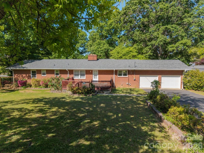 4646 Rainbow Dr, Kannapolis, NC 28081