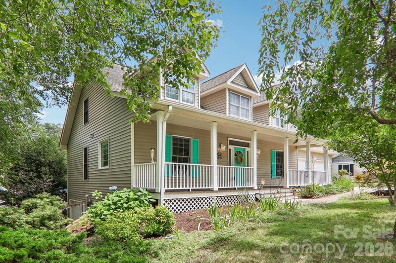 104 Meadow Lake Rd, Asheville, NC 28803