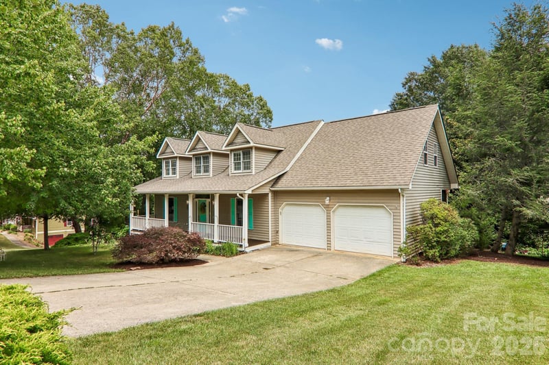 104 Meadow Lake Rd, Asheville, NC 28803