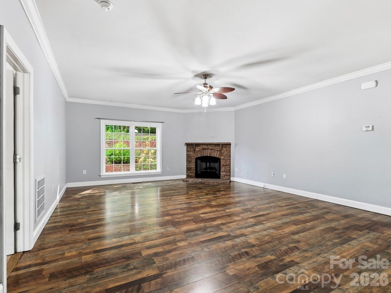 35 Cedar Farm Rd, Asheville, NC 28803