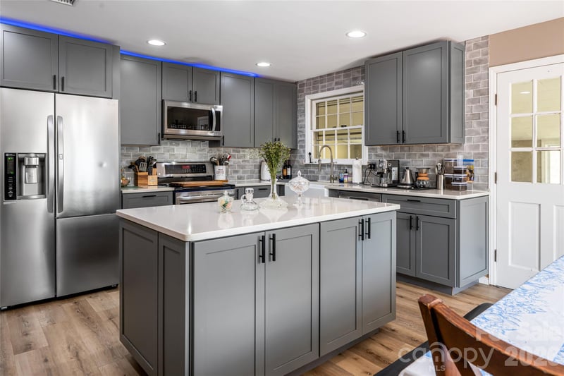 233 Church Rd, Fairview, NC 28730