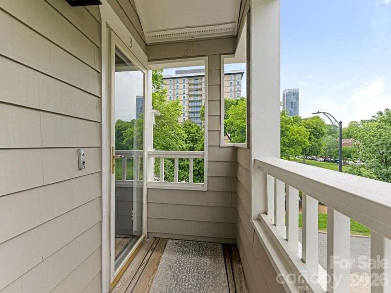 212 10th St #3, Charlotte, NC 28202