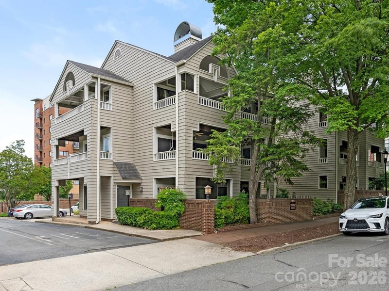 212 10th St #3, Charlotte, NC 28202