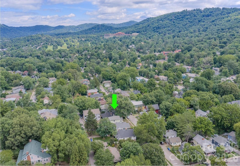 49 Madison Ave, Asheville, NC 28801