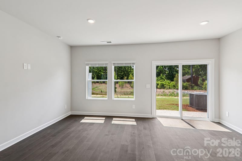 9048 Foggy Brook Loop, Charlotte, NC 28216