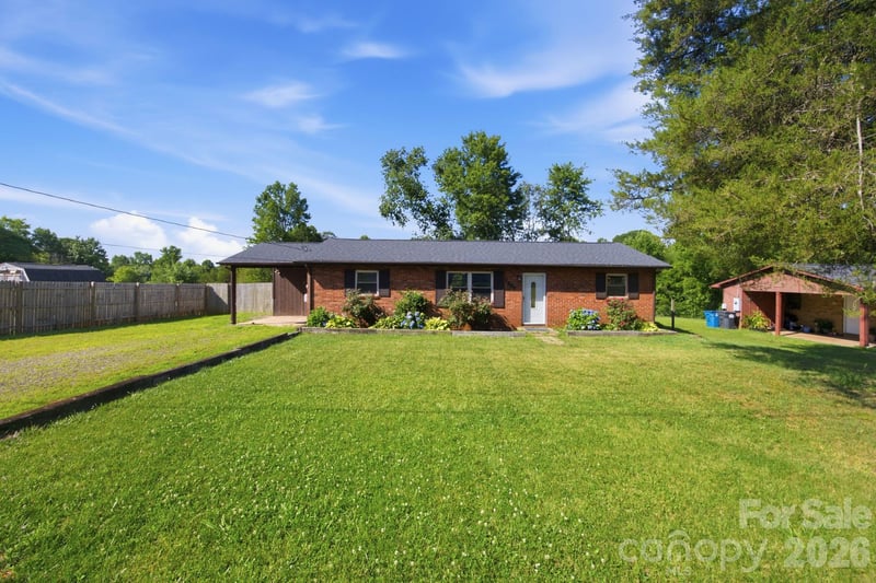 2405 2nd St, Statesville, NC 28677