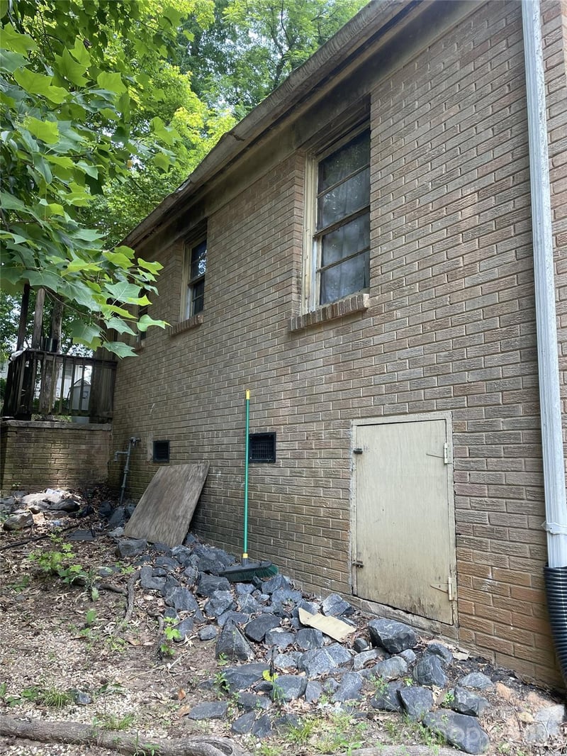 4025 Plato Cir, Charlotte, NC 28208