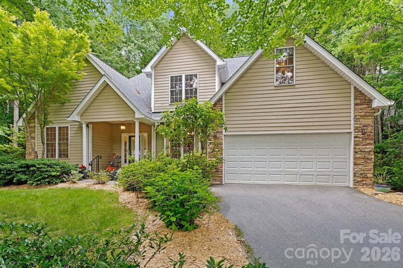 36 Poplar Creek Dr, Asheville, NC 28805