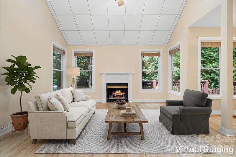 36 Poplar Creek Dr, Asheville, NC 28805