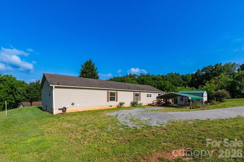 71 Teachers Ln, Canton, NC 28716