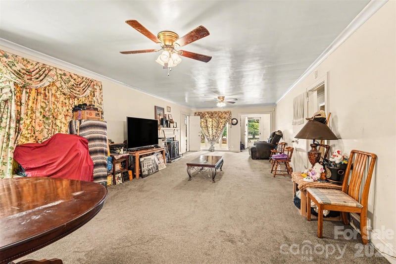 1612 Statesville Blvd, Salisbury, NC 28144