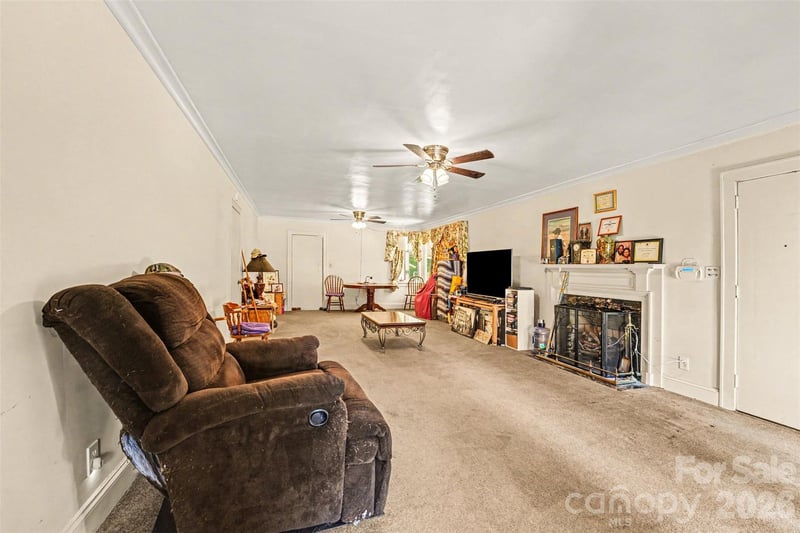 1612 Statesville Blvd, Salisbury, NC 28144