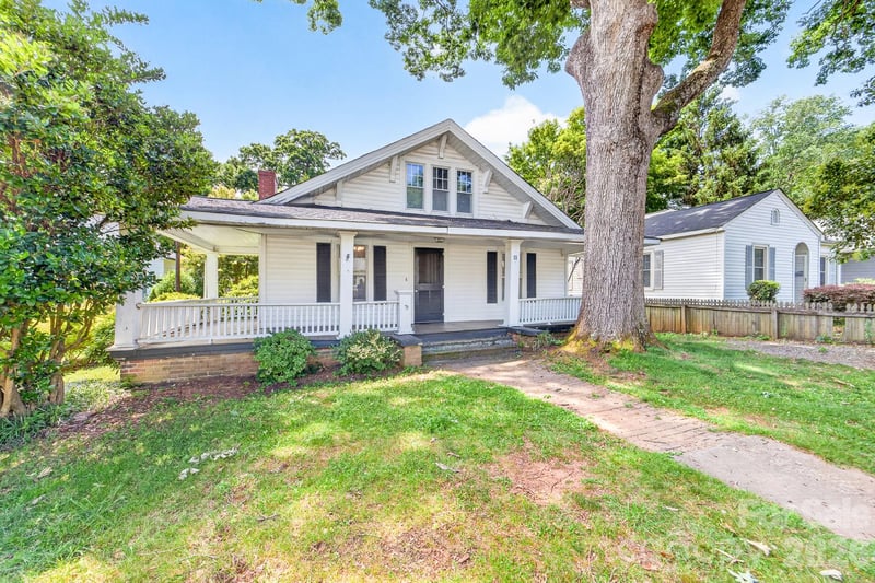 11 Cedar St, Belmont, NC 28012