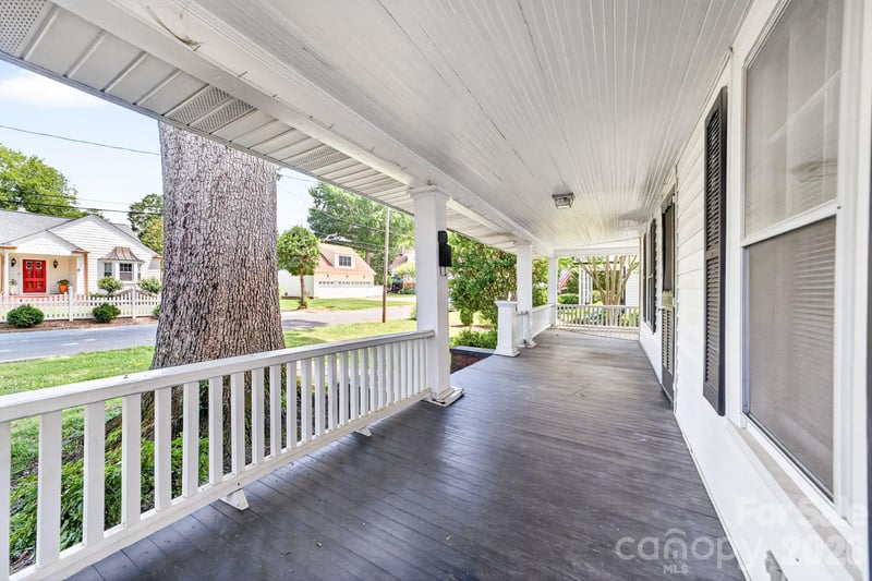 11 Cedar St, Belmont, NC 28012