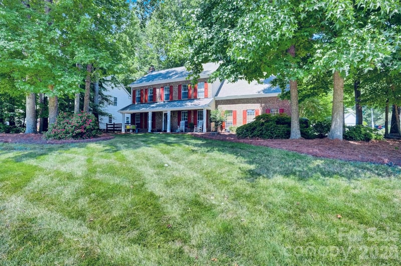 2908 Pinewood Hill Dr, Matthews, NC 28105