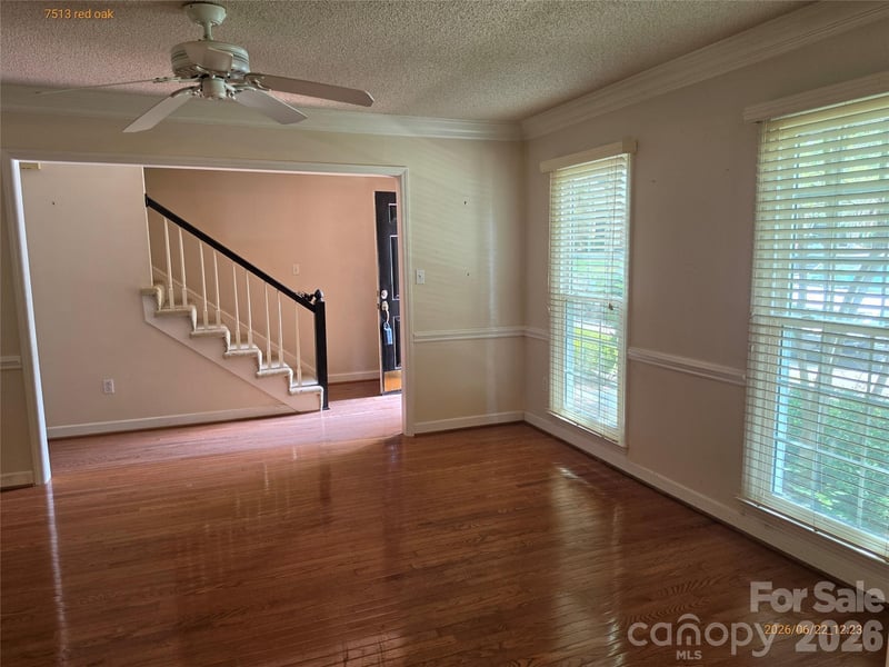 7513 Red Oak Ln, Charlotte, NC 28226