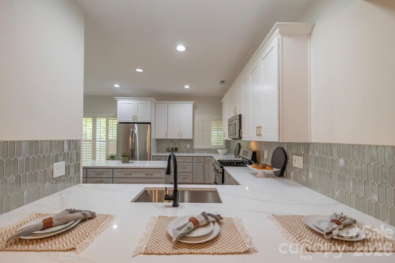 9323 Bonnie Briar Cir, Charlotte, NC 28277