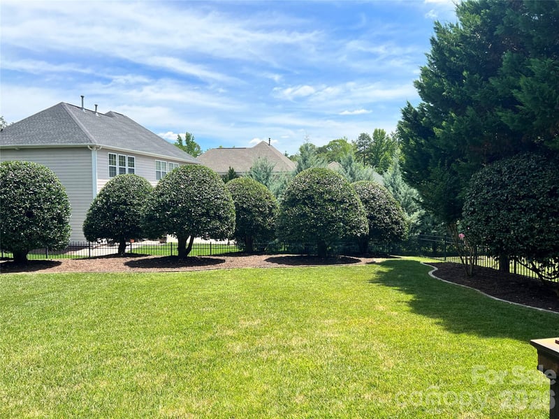 2305 Barrington Ridge Dr, Waxhaw, NC 28173