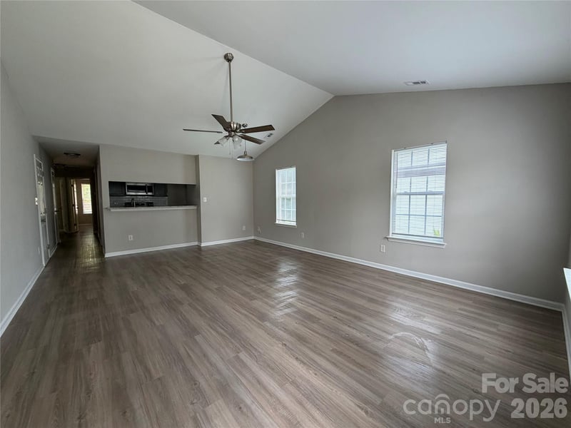 4160 Broadstairs Dr, Concord, NC 28025