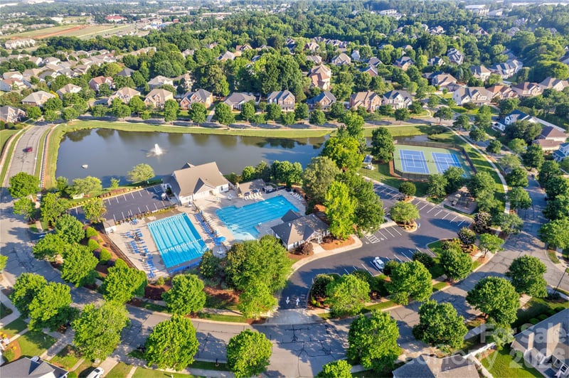 2663 Danbury Cir, Concord, NC 28027