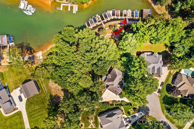 155 Lynn Cove Ln, Mooresville, NC 28117