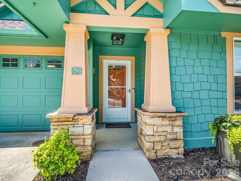 51 Barn Owl Way, Hendersonville, NC 28792