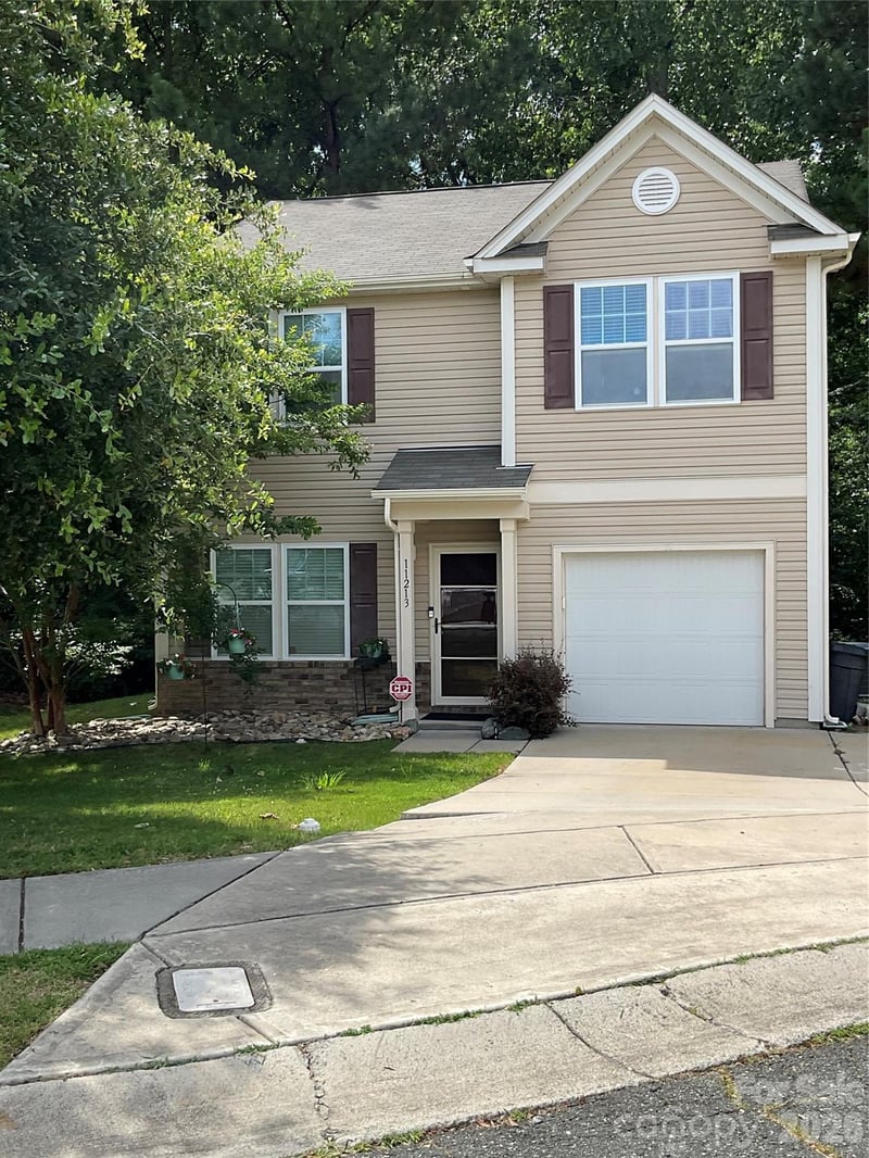 11213 Deer Stand Ct, Charlotte, NC 28214