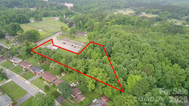9163 Trinity Rd, Charlotte, NC 28216