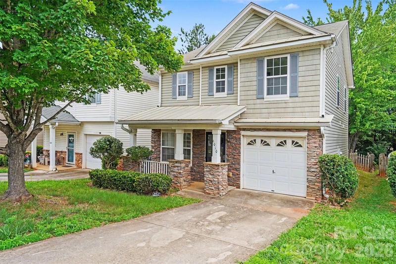 6010 Raisin Tree Ln, Charlotte, NC 28215
