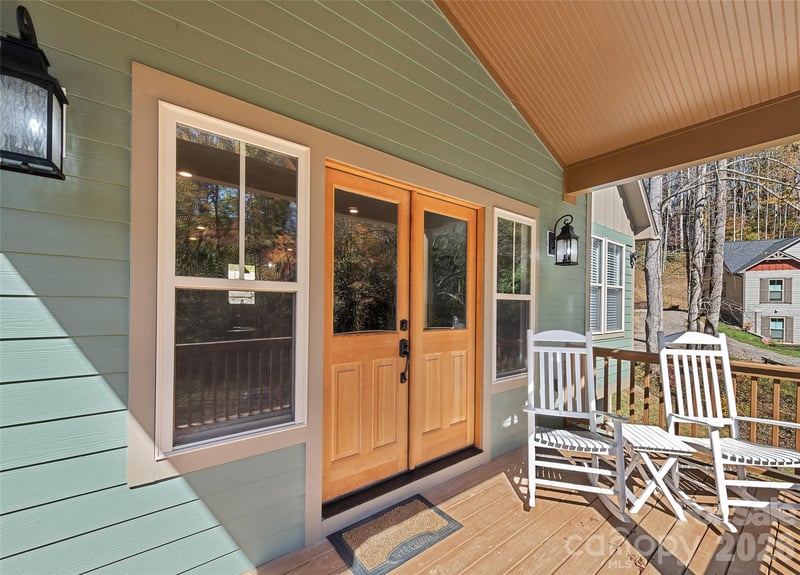 85 Garnet Spring Ln, Waynesville, NC 28785