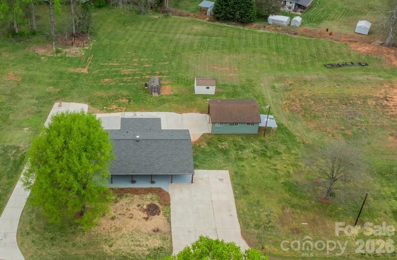1410 Mays Chapel Church Rd, Newton, NC 28658