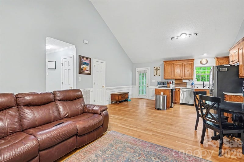 8904 Gosnell Dr, Charlotte, NC 28227