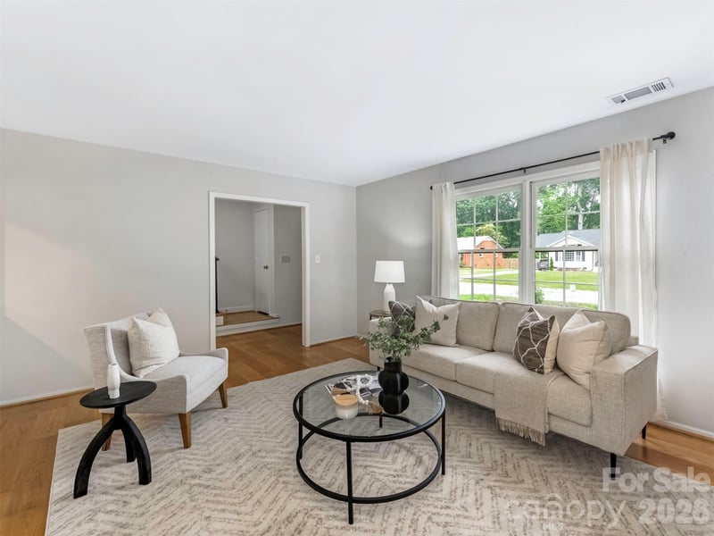 1429 Mcilroy Rd, Charlotte, NC 28212