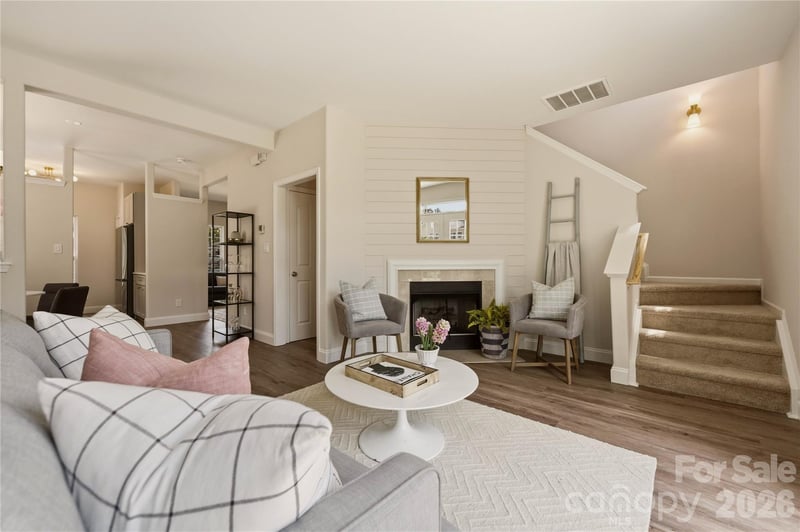1514 Sylvia Ct, Charlotte, NC 28205