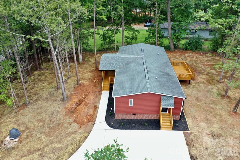 9401 Seymour Ln, Davidson, NC 28036