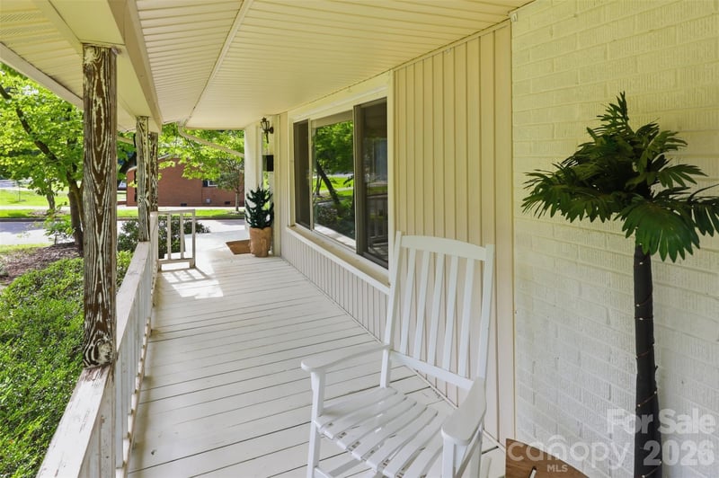 2736 Palm Ave, Charlotte, NC 28205