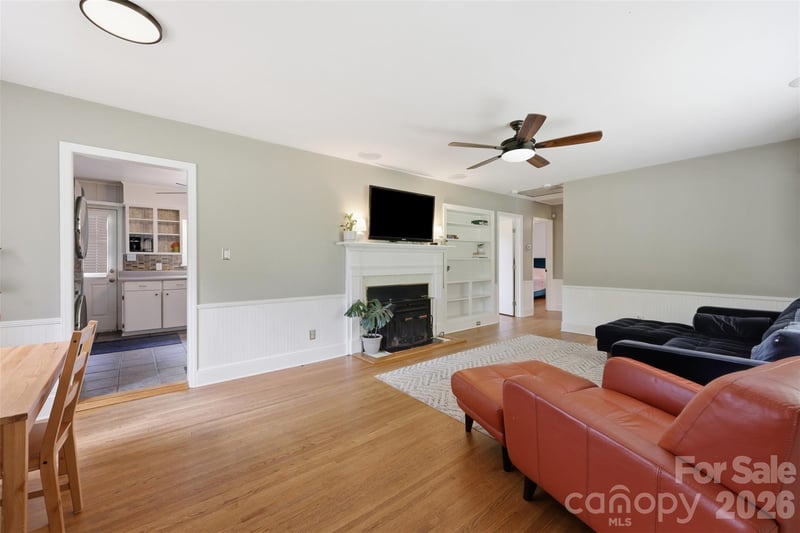 2736 Palm Ave, Charlotte, NC 28205