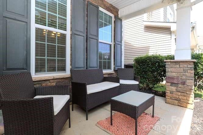 9748 Elgin Moor Rd, Charlotte, NC 28278