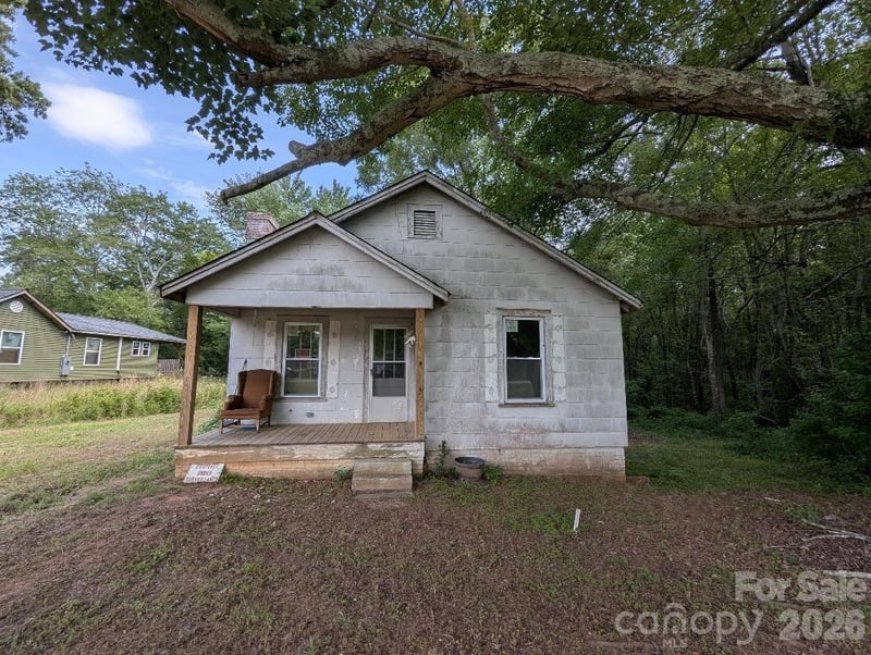 4548 Springs Rd, Conover, NC 28613