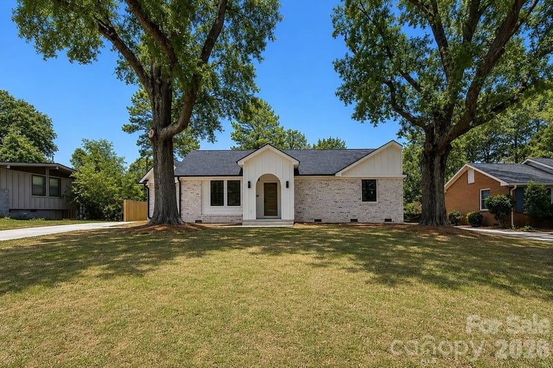 409 Scaleybark Rd, Charlotte, NC 28209