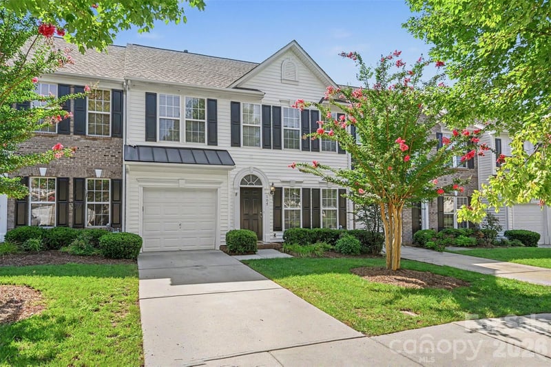 107 S Arcadian Way, Mooresville, NC 28117